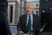 鸡西宏观经济学教授兼实践者Stanley Fisher逝世 曾培养全球多位经济决策者